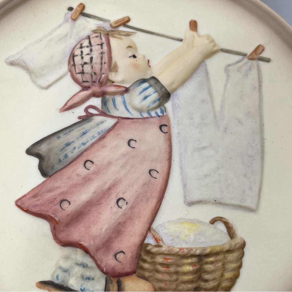Goebel 1987 Miniature Plate ‘Little Home Makers” West Germany 2nd Edition of 4